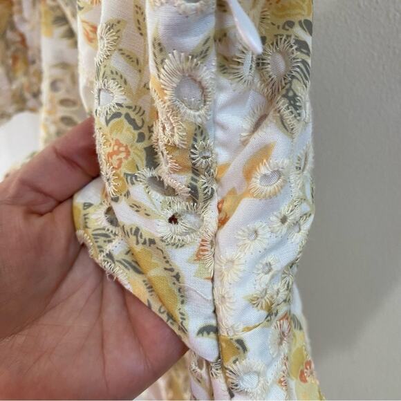 En Saison Floral Eyelet Mini Dress Puff Sleeve Cottagecore XS - Picture 9 of 10